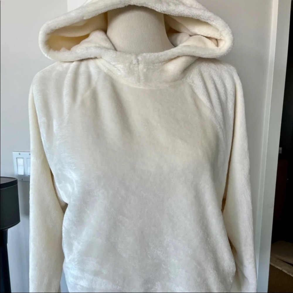 HOLLISSTER Women Hooded pullover cream white XS